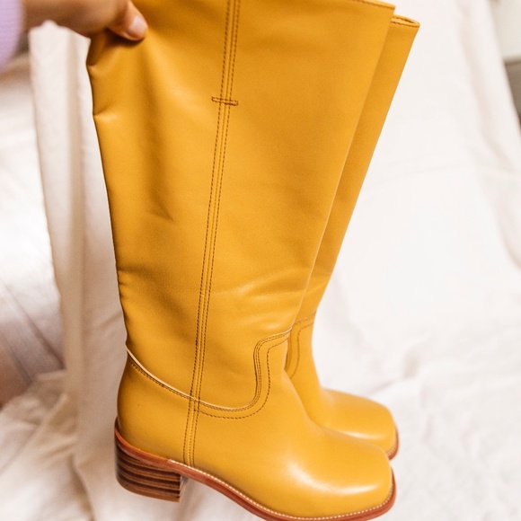 Banana Yellow/Tan Campus Style Boots Size 6.5 NWOB - Vegan Leather Knee-high ๐ข - Picture 13 of 13